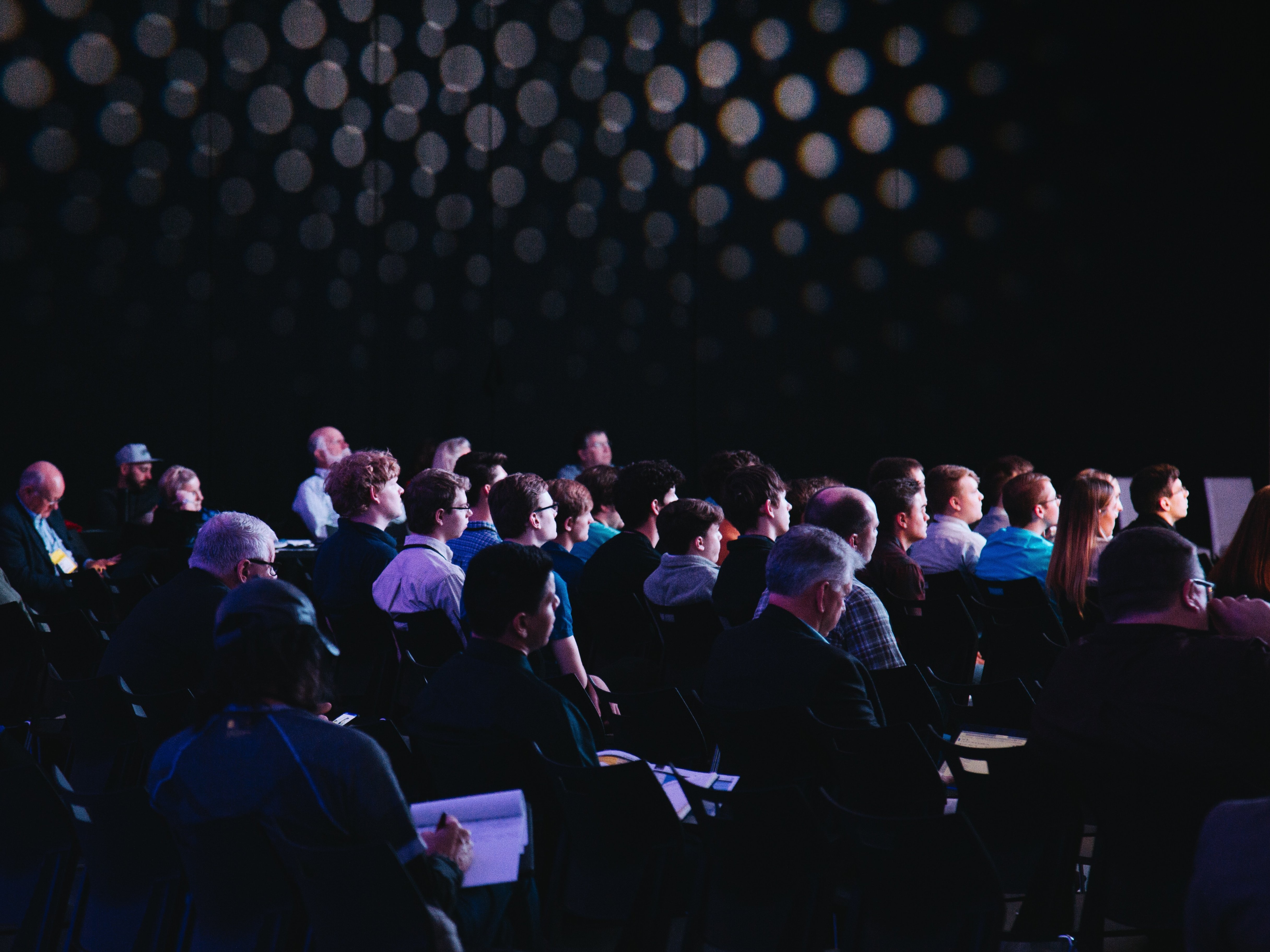 Konferenz-Transfers Konferenz